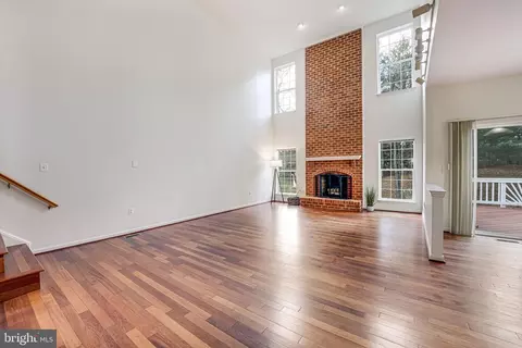 20935 Gardengate Cir, Ashburn, VA 20147 photo 9