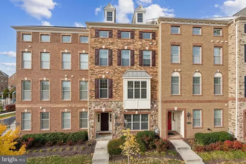 43144 Shore Sq, Ashburn, VA 20148