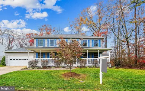 408 Tamarack Ln, Sterling, VA 20164