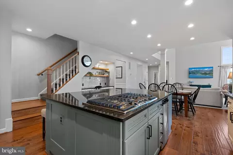 43332 Clarecastle Dr, Chantilly, VA 20152 photo 18