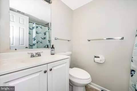 105 Baker Ln, Sterling, VA 20164 photo 28
