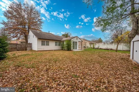 105 Baker Ln, Sterling, VA 20164 photo 41