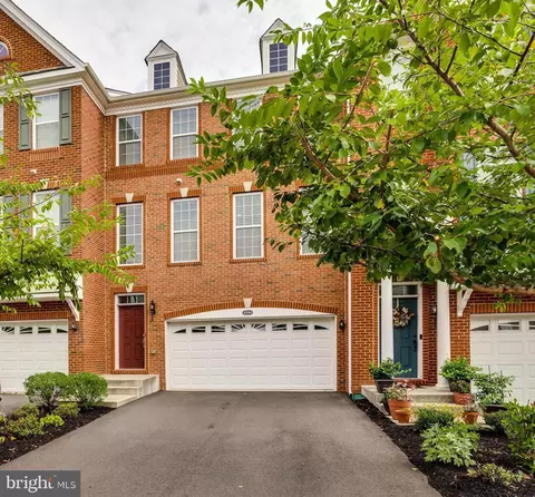 42868 Edgegrove Heights Ter, Ashburn, VA 20148