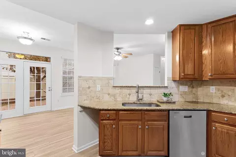 43290 Silver Queen Ter, Ashburn, VA 20147 photo 19