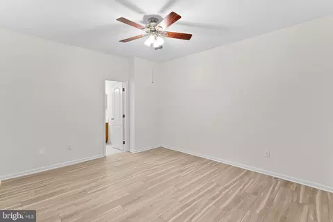 43290 Silver Queen Ter, Ashburn, VA 20147 photo 38