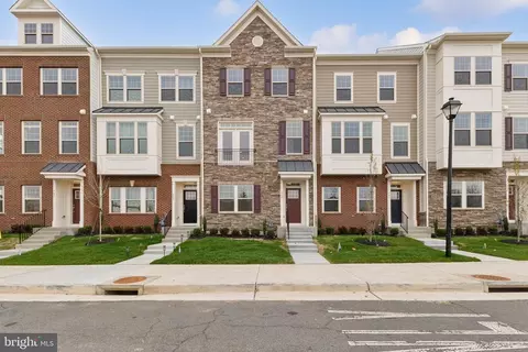 905 Sawback Sq NE, Leesburg, VA 20176