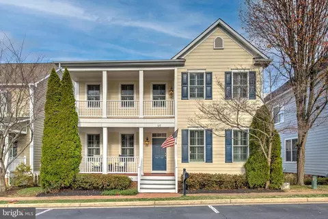 122 Amalfi Ct, Purcellville, VA 20132