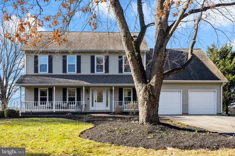 11555 Dutchmans Creek Rd, Lovettsville, VA 20180