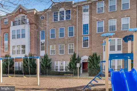 20651 Sibbald Sq, Ashburn, VA 20147