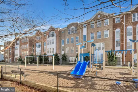 20651 Sibbald Sq, Ashburn, VA 20147 photo 4
