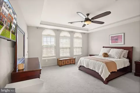 Bedroom - 42575 Burbank Ter, Sterling, VA 20166 photo 2 of 5