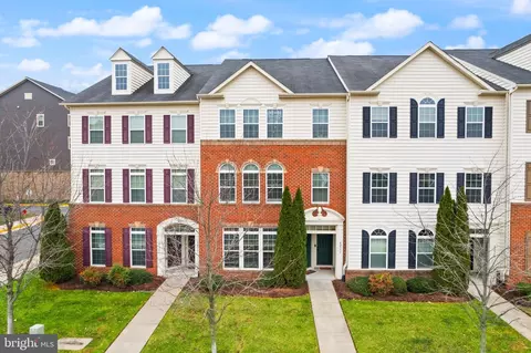 42575 Burbank Ter, Sterling, VA 20166