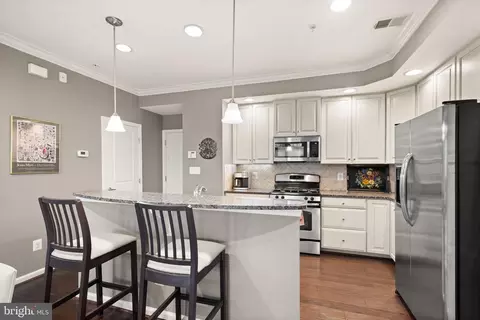Kitchen - 42575 Burbank Ter, Sterling, VA 20166 photo 1 of 7
