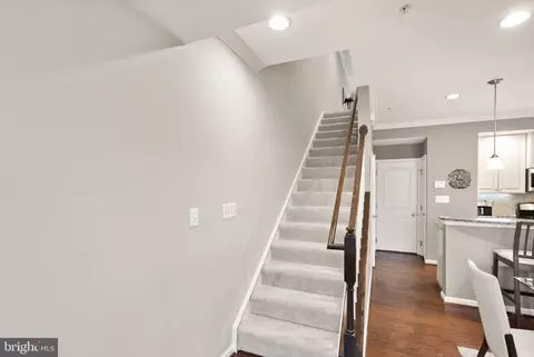 Entry Way - 42575 Burbank Ter, Sterling, VA 20166 photo 4 of 12
