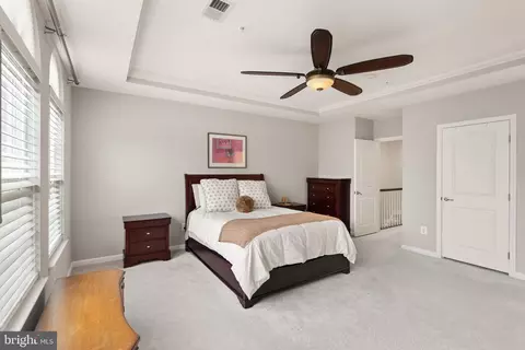 Bedroom - 42575 Burbank Ter, Sterling, VA 20166 photo 3 of 5