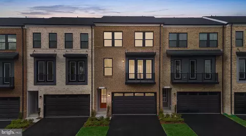 21729 Charing Cross Ter, Broadlands, VA 20148