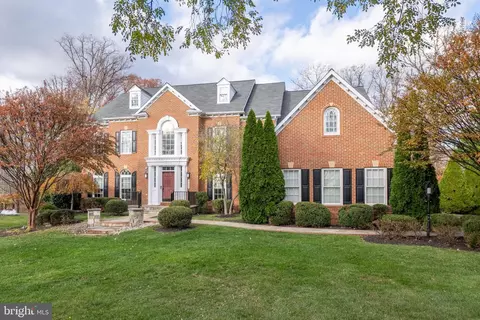 21993 Crested Quail Dr, Ashburn, VA 20148