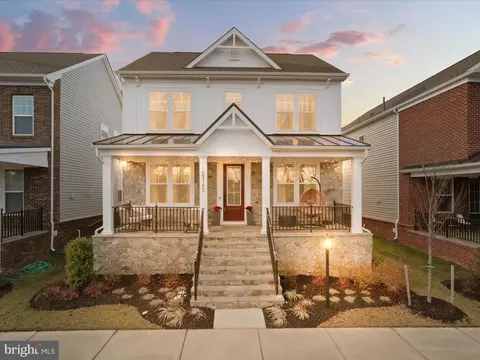 23195 Glenwood Heights Cir, Brambleton, VA 20148