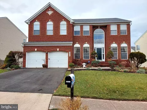 44328 Navajo Dr, Ashburn, VA 20147