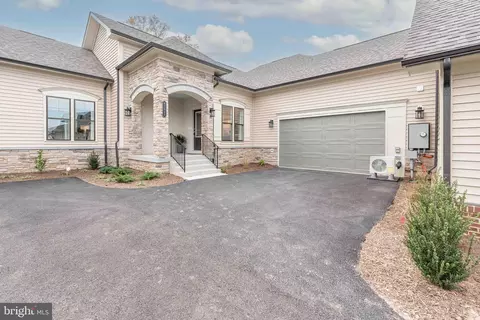 43080 Greeley Sq, Ashburn, VA 20148