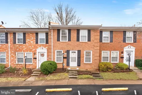 Exterior - 220 N Baylor Dr, Sterling, VA 20164 photo 2 of 6