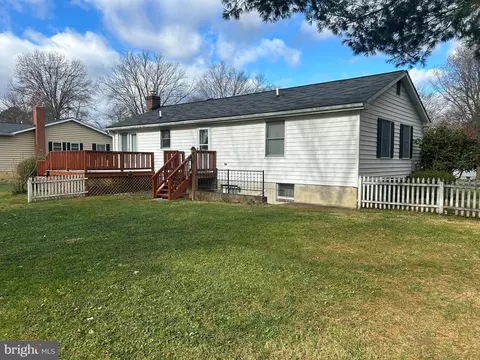 Other - 233 W Virginia Ave, Hamilton, VA 20158 photo 2 of 9