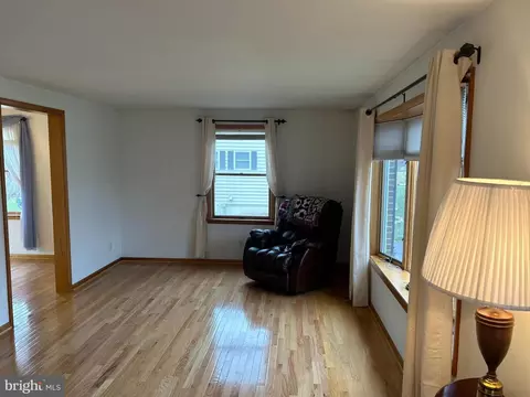 Living - 233 W Virginia Ave, Hamilton, VA 20158 photo 1 of 5