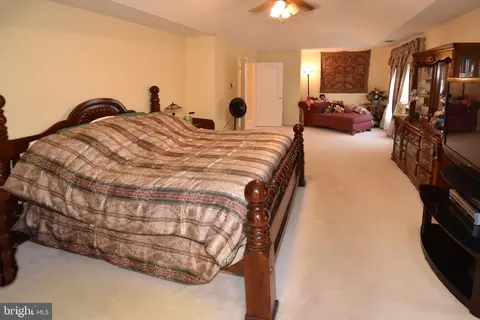 20817 Confidence Ct, Ashburn, VA 20147 photo 24