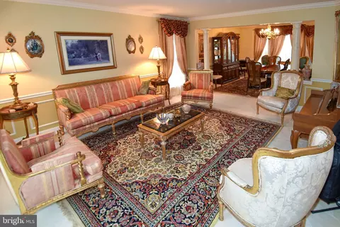 20817 Confidence Ct, Ashburn, VA 20147 photo 8