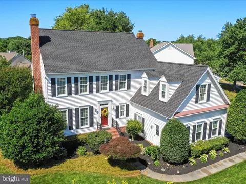 Exterior - 43384 Wayside Cir, Ashburn, VA 20147 photo 5 of 5
