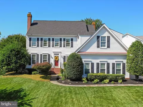 43384 Wayside Cir, Ashburn, VA 20147