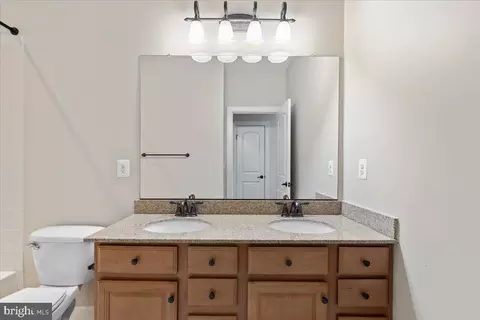 42531 Pine Forest Dr, Chantilly, VA 20152 photo 40
