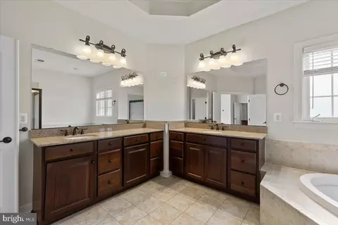 42531 Pine Forest Dr, Chantilly, VA 20152 photo 36