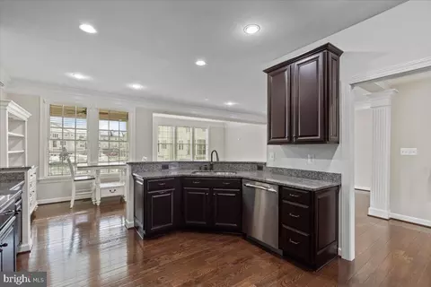 42531 Pine Forest Dr, Chantilly, VA 20152 photo 23
