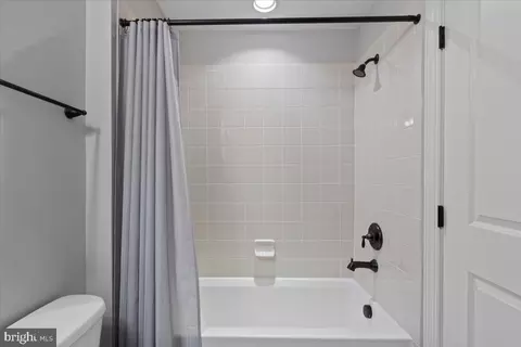 42531 Pine Forest Dr, Chantilly, VA 20152 photo 17