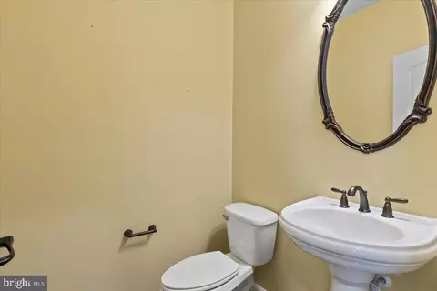 42531 Pine Forest Dr, Chantilly, VA 20152 photo 28