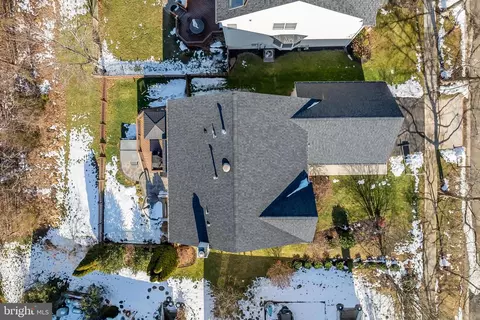 View/Area - 26041 Springdale Dr, Chantilly, VA 20152 photo 6 of 11