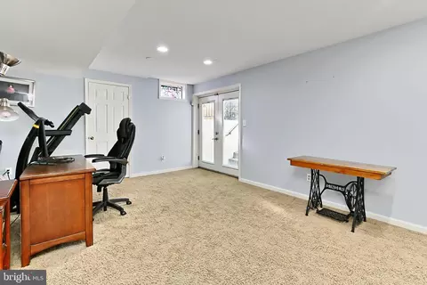 Other - 26041 Springdale Dr, Chantilly, VA 20152 photo 13 of 18