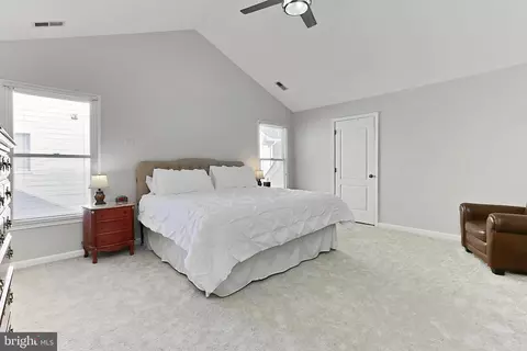 Bedroom - 26041 Springdale Dr, Chantilly, VA 20152 photo 1 of 5