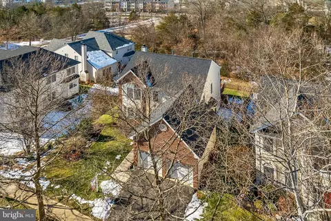 View/Area - 26041 Springdale Dr, Chantilly, VA 20152 photo 11 of 11