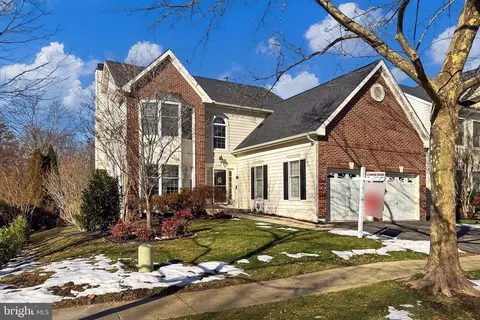 Exterior - 26041 Springdale Dr, Chantilly, VA 20152 photo 1 of 12