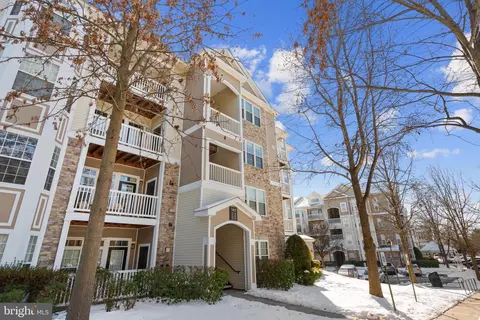 503 Sunset View Ter SE #306, Leesburg, VA 20175