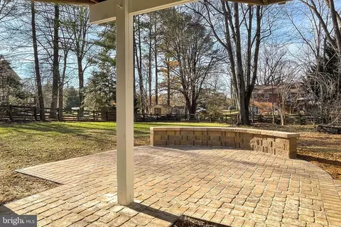 Exterior - 17585 Wadell Ct, Hamilton, VA 20158 photo 15 of 20