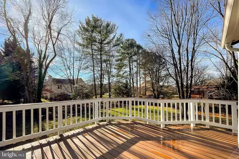 Exterior - 17585 Wadell Ct, Hamilton, VA 20158 photo 8 of 20