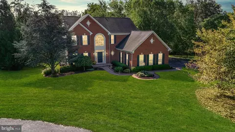 39821 Foxglove Ct, Lovettsville, VA 20180