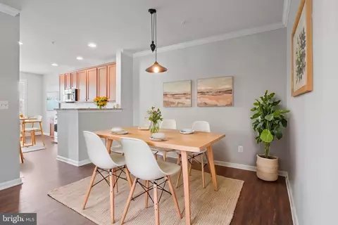 43415 Madison Renee Ter #117, Ashburn, VA 20147