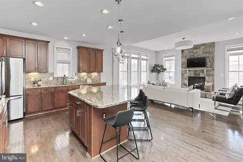 Kitchen - 42469 Spring Splendor Dr, Brambleton, VA 20148 photo 2 of 3