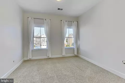 Bedroom - 42469 Spring Splendor Dr, Brambleton, VA 20148 photo 4 of 6