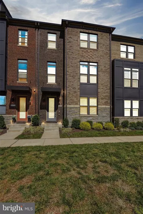 44735 Medway Ter, Ashburn, VA 20147