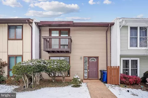 747 Sugarland Run Dr, Sterling, VA 20164